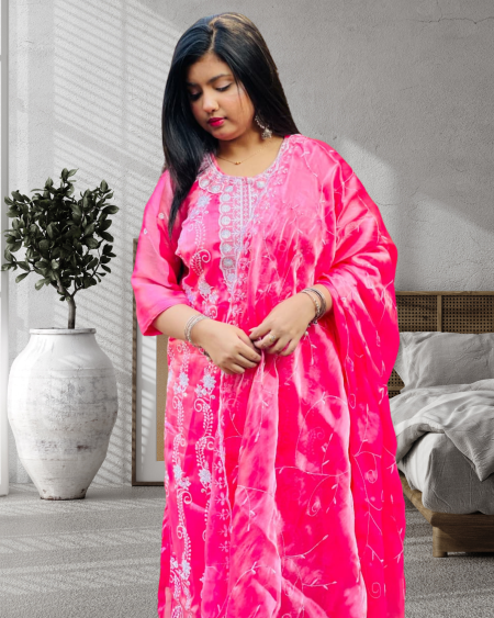 প্রিমিয়াম জর্জেট সিল্ক থ্রিপিস